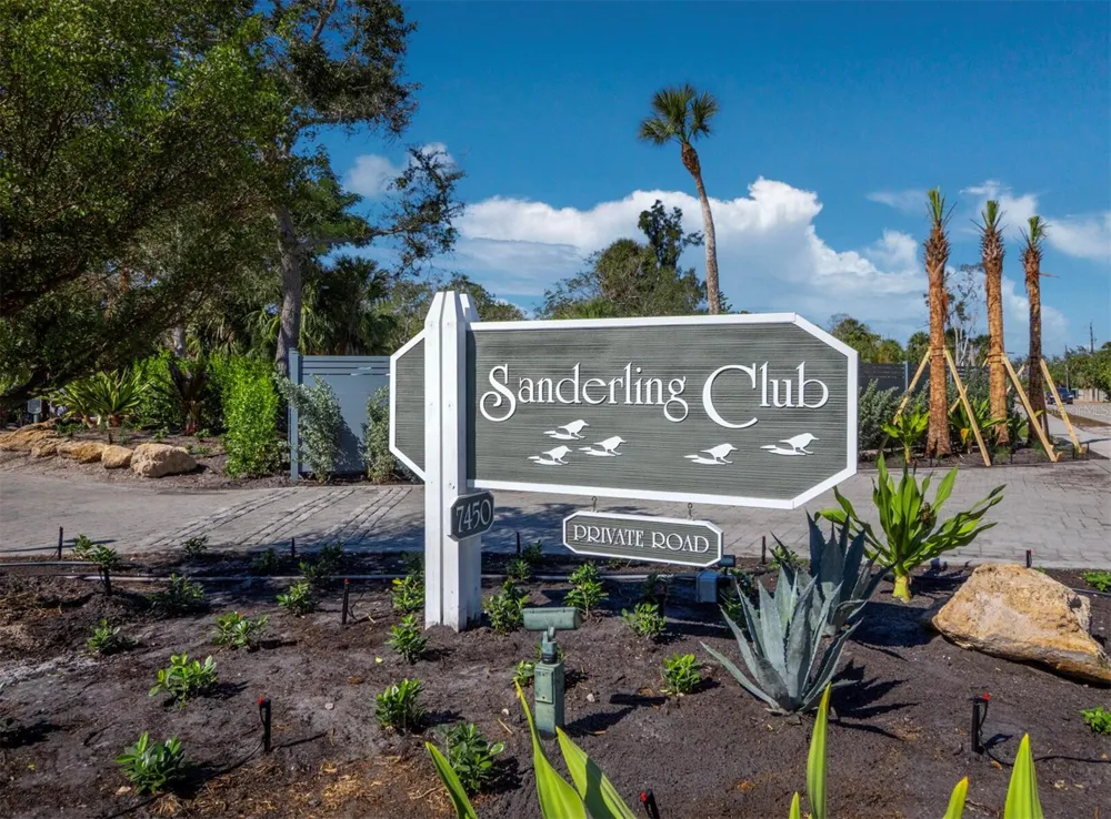 7219 PINE NEEDLE ROAD Sarasota, FL 34242