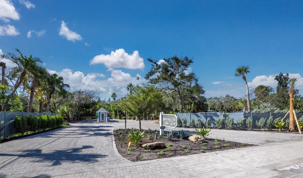 7219 PINE NEEDLE ROAD Sarasota, FL 34242