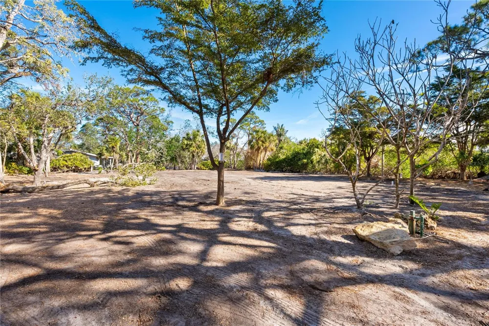 7219 PINE NEEDLE ROAD Sarasota, FL 34242