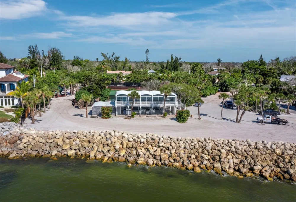 7219 PINE NEEDLE ROAD Sarasota, FL 34242