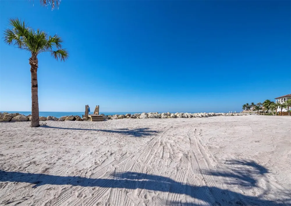 7219 PINE NEEDLE ROAD Sarasota, FL 34242