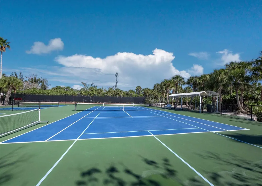 7219 PINE NEEDLE ROAD Sarasota, FL 34242