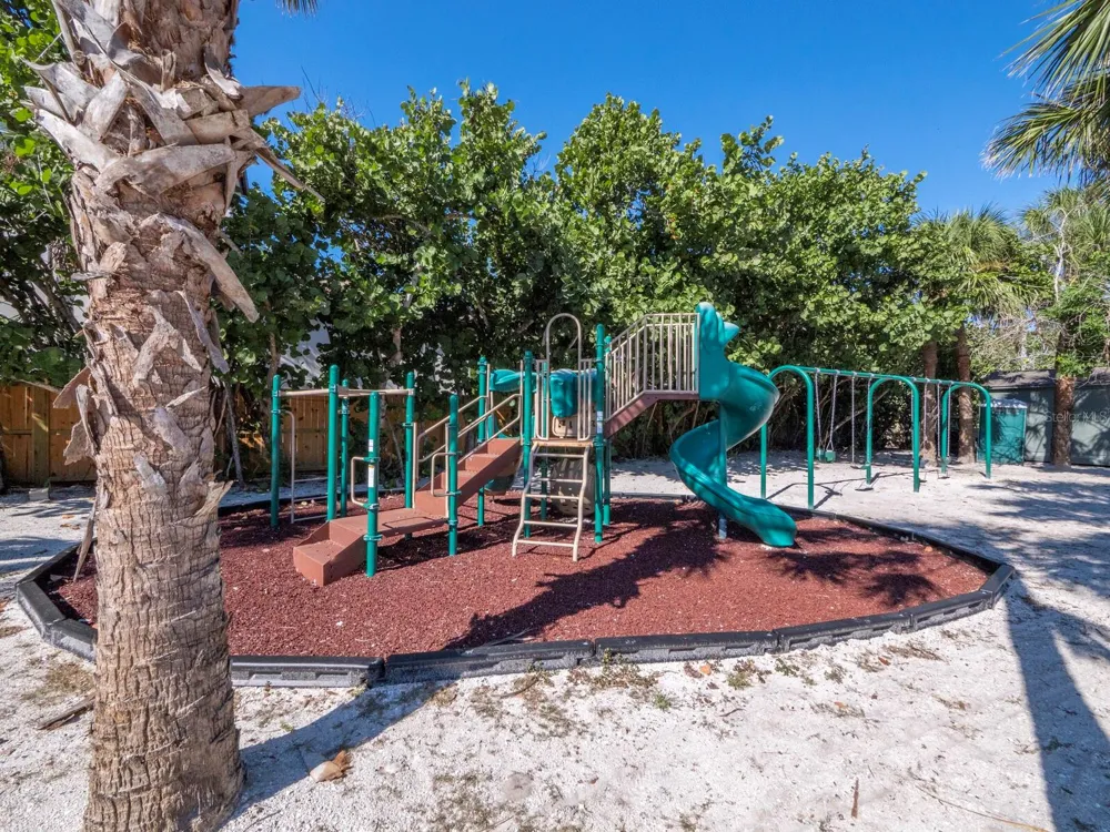 7219 PINE NEEDLE ROAD Sarasota, FL 34242