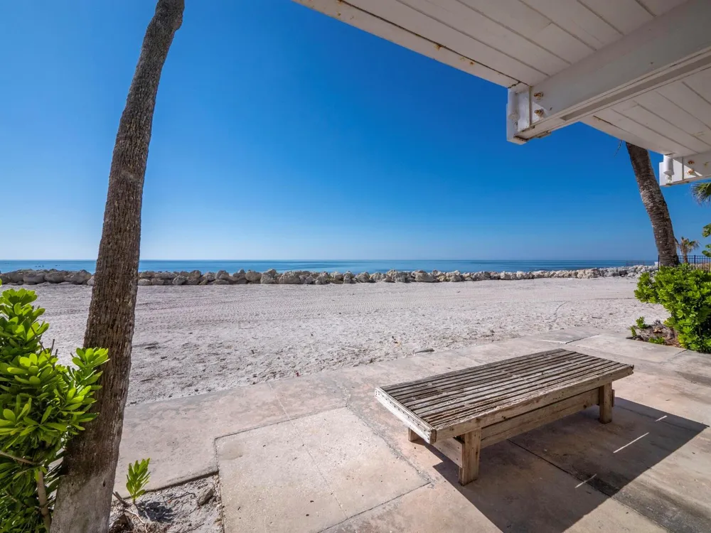 7219 PINE NEEDLE ROAD Sarasota, FL 34242