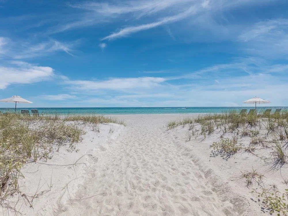7219 PINE NEEDLE ROAD Sarasota, FL 34242