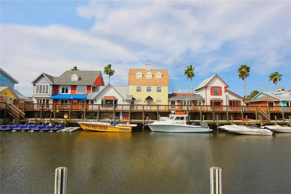 7219 PINE NEEDLE ROAD Sarasota, FL 34242