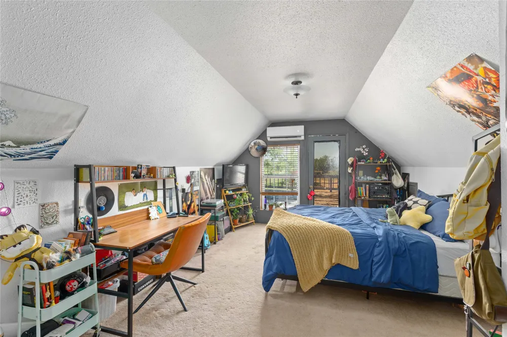 883 Santa Anna Ave Coleman, TX 76834