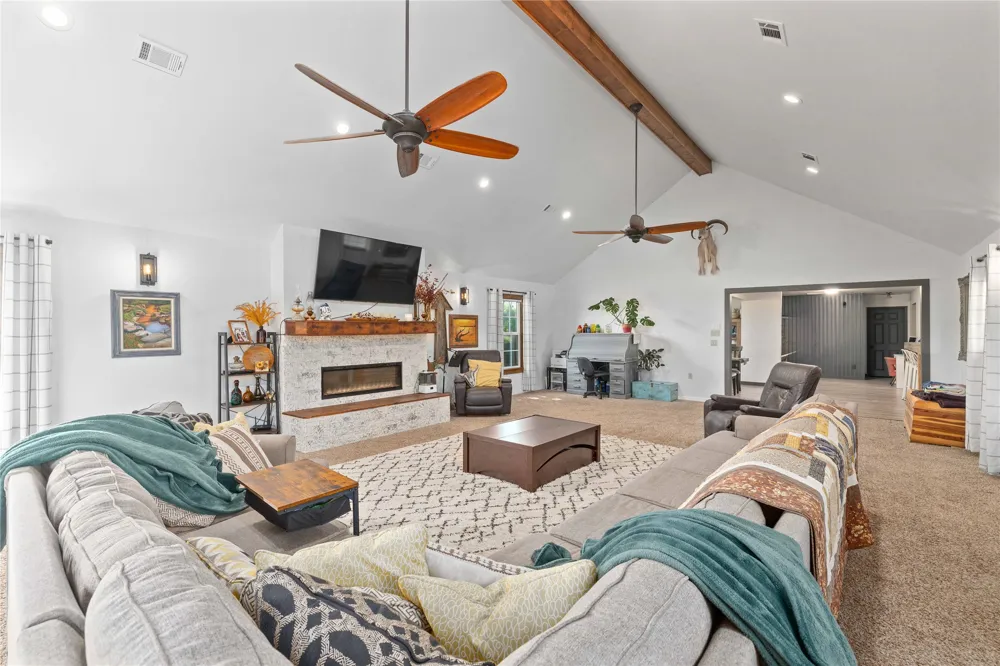 883 Santa Anna Ave Coleman, TX 76834