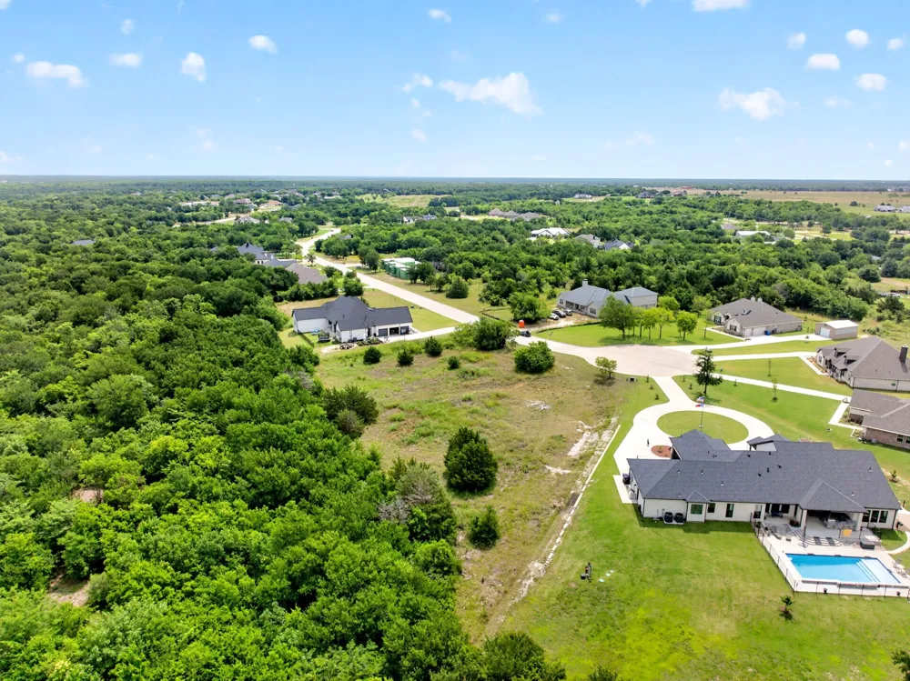 4174 weeping oak Royse City, TX 75189