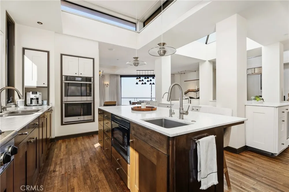 2378 Crestview Drive Laguna Beach, CA 92651