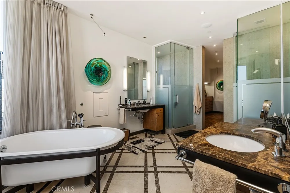 2378 Crestview Drive Laguna Beach, CA 92651