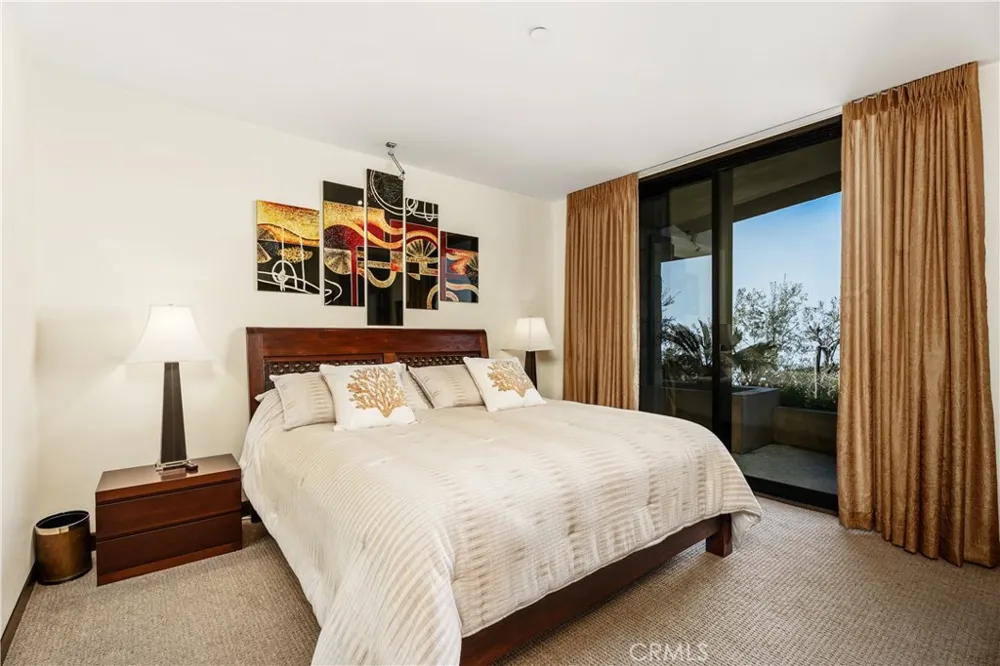 2378 Crestview Drive Laguna Beach, CA 92651