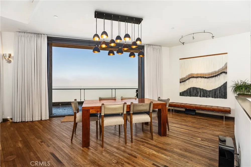 2378 Crestview Drive Laguna Beach, CA 92651