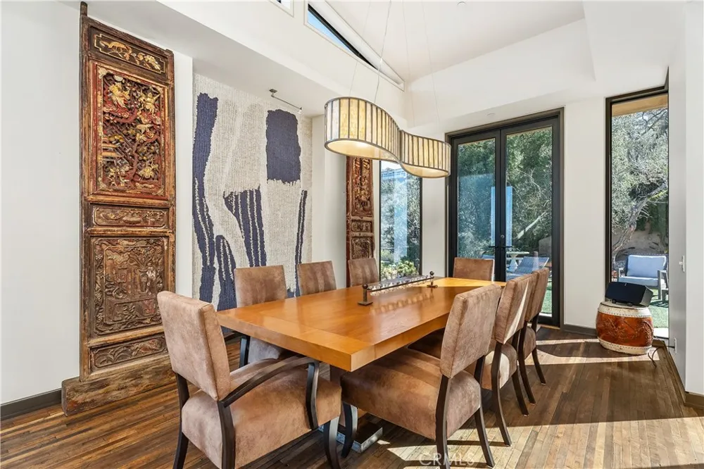 2378 Crestview Drive Laguna Beach, CA 92651