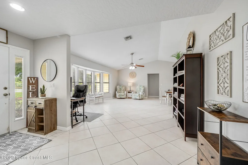 4500 Hunters Run Circle Grant, FL 32949