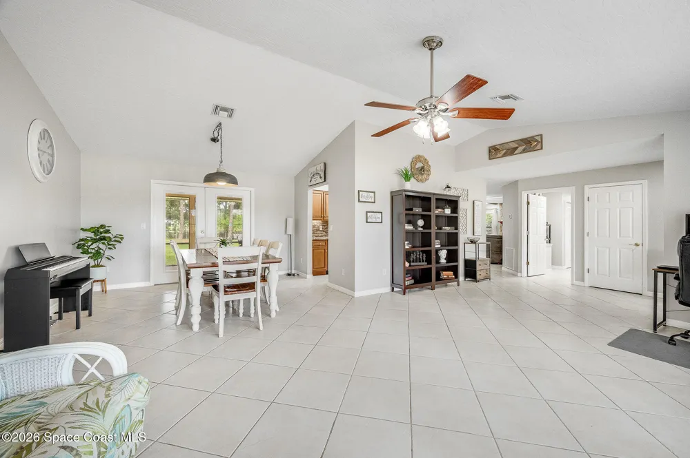 4500 Hunters Run Circle Grant, FL 32949