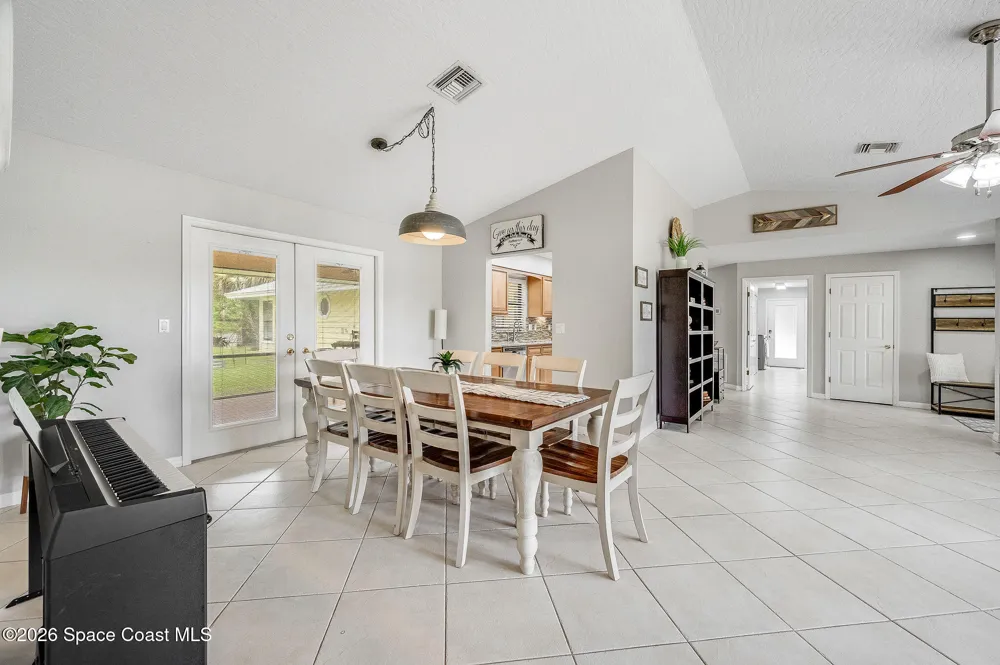 4500 Hunters Run Circle Grant, FL 32949