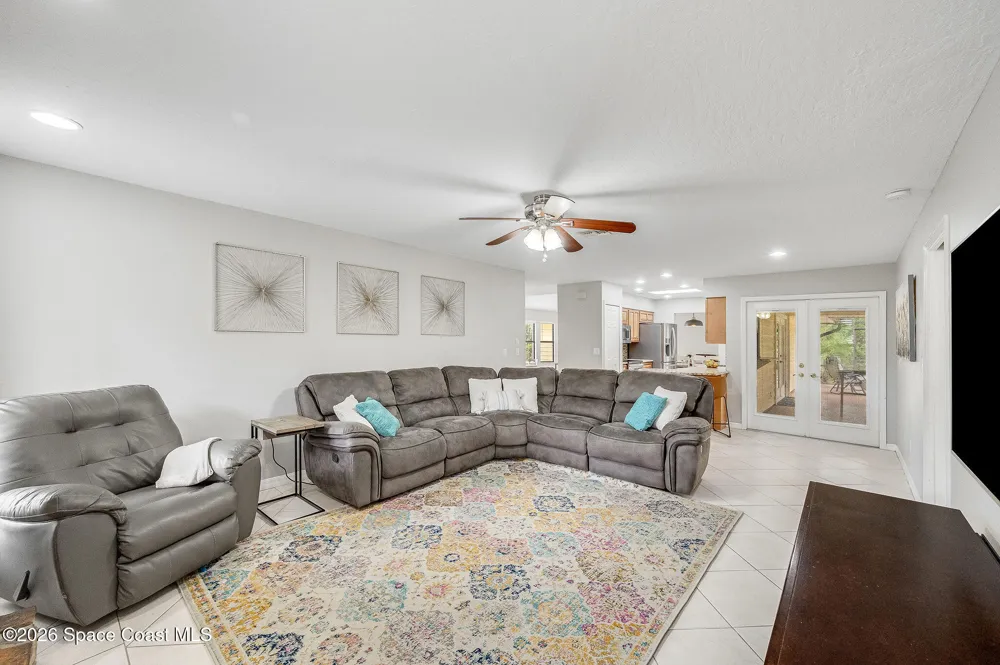 4500 Hunters Run Circle Grant, FL 32949