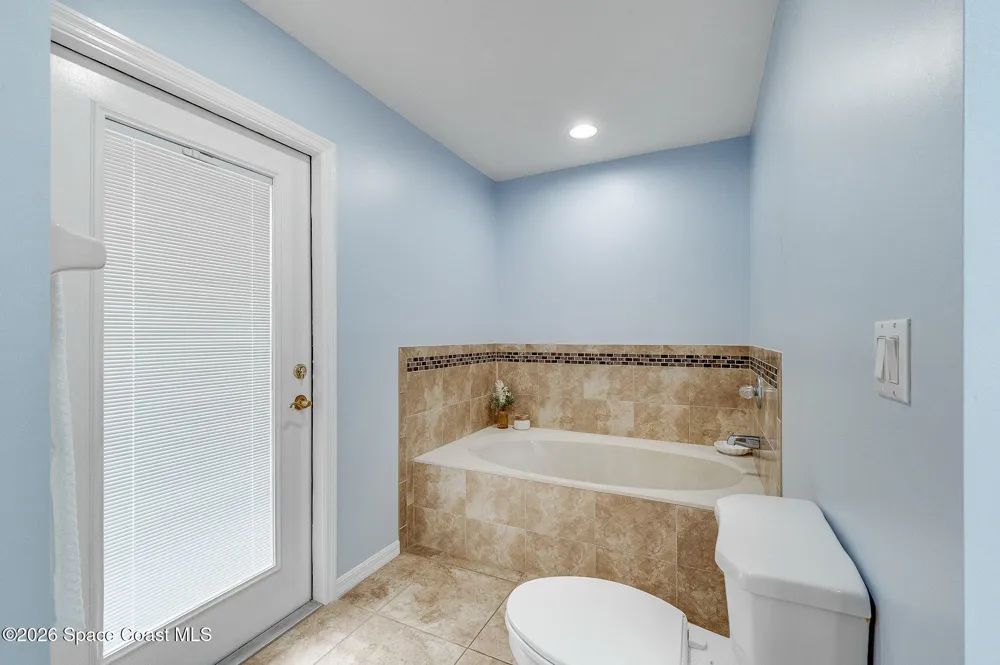 4500 Hunters Run Circle Grant, FL 32949