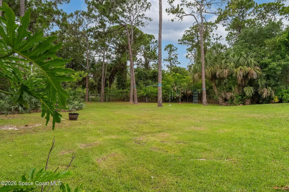 4500 Hunters Run Circle Grant, FL 32949