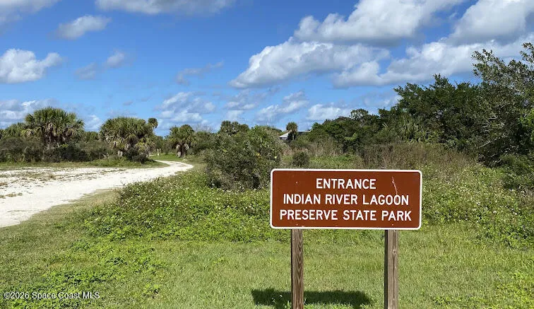 4500 Hunters Run Circle Grant, FL 32949