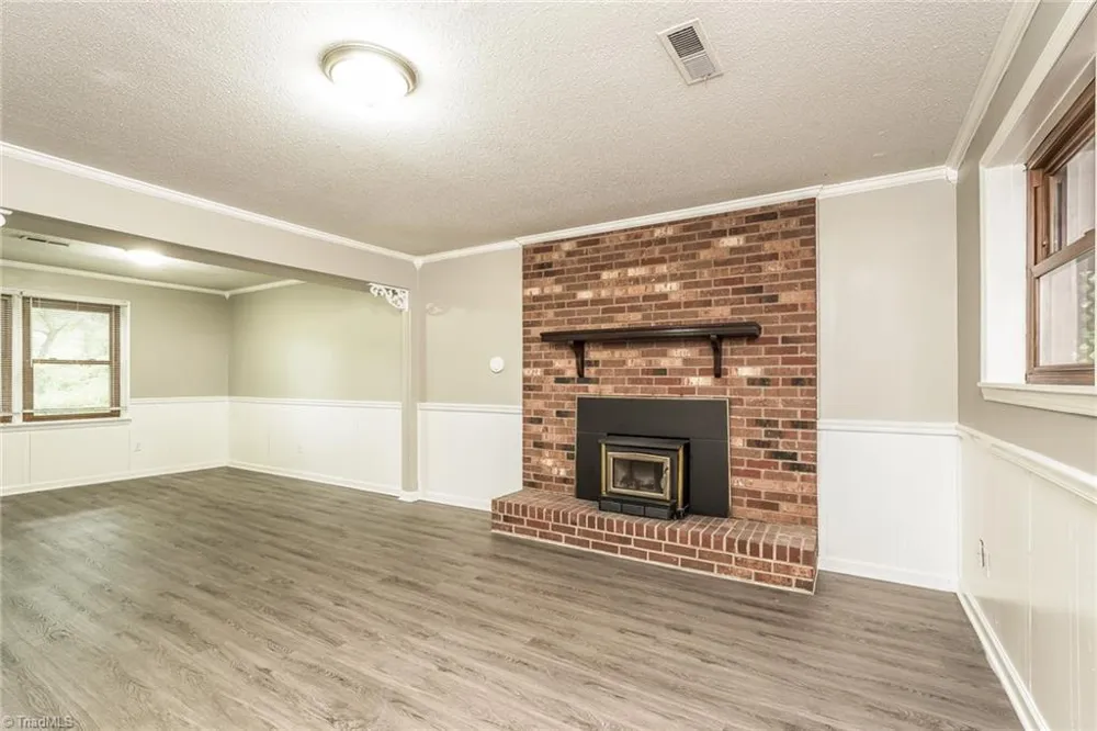 4290 Mashie Drive Pfafftown, NC 27040