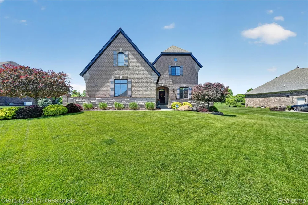 2212 Heidi Drive Addison Township, MI 48370