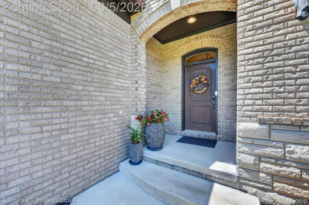 2212 Heidi Drive Addison Township, MI 48370
