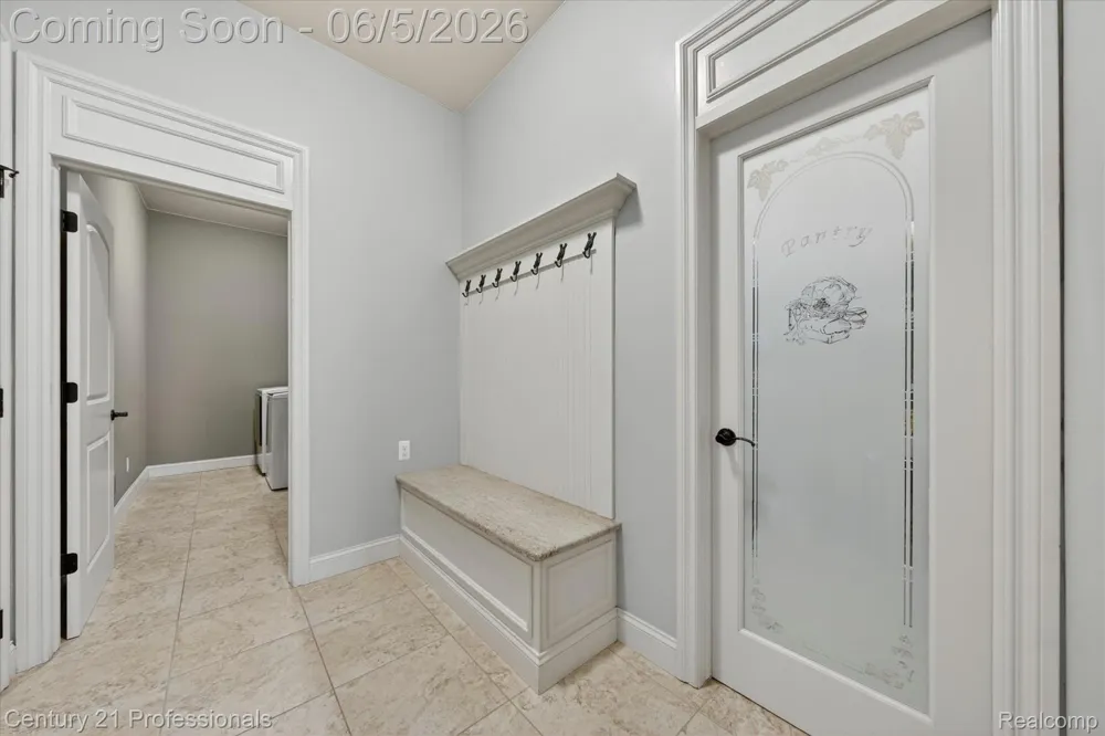 2212 Heidi Drive Addison Township, MI 48370