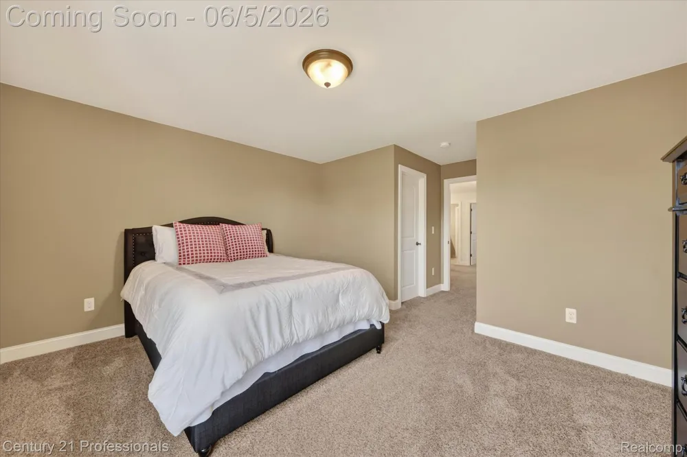 2212 Heidi Drive Addison Township, MI 48370