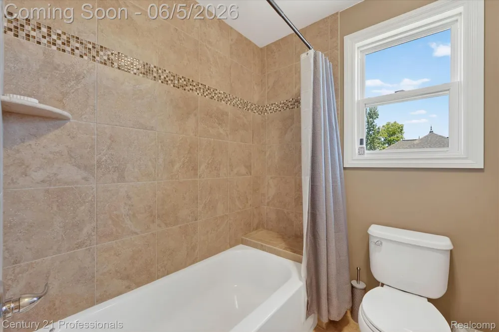 2212 Heidi Drive Addison Township, MI 48370