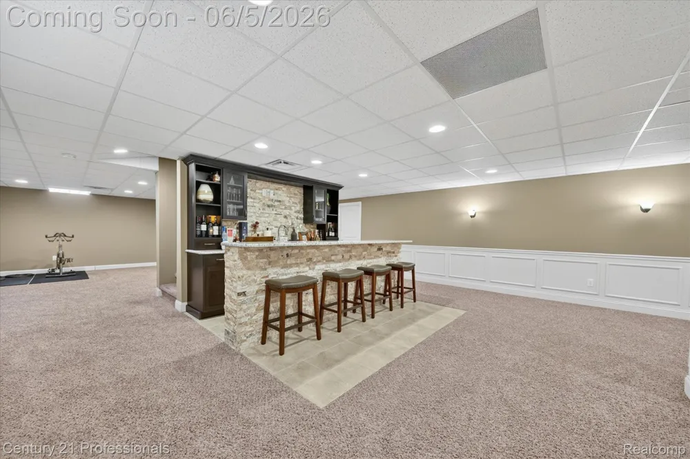 2212 Heidi Drive Addison Township, MI 48370