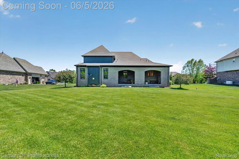 2212 Heidi Drive Addison Township, MI 48370