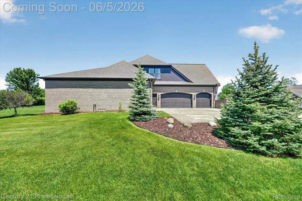 2212 Heidi Drive Addison Township, MI 48370