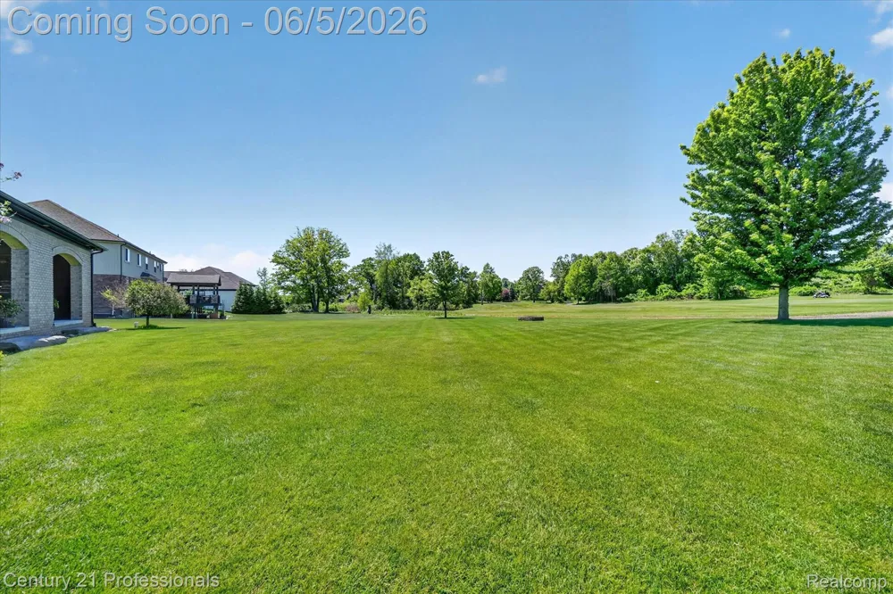 2212 Heidi Drive Addison Township, MI 48370