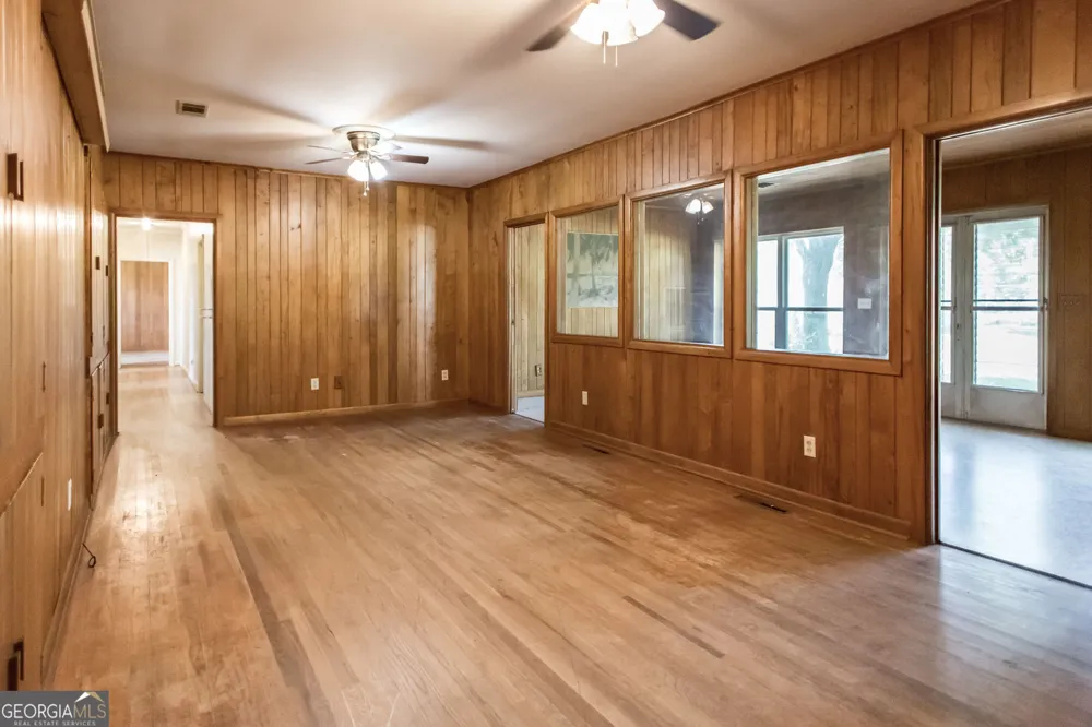 1402 W 12th ST Alma, GA 31510