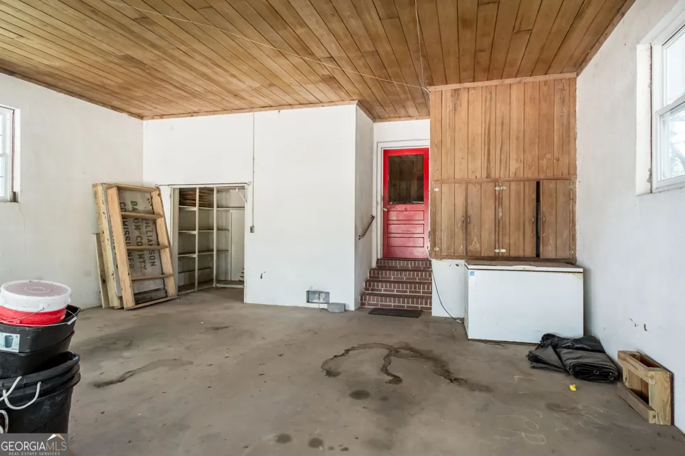 1402 W 12th ST Alma, GA 31510