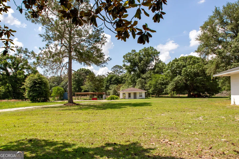 1402 W 12th ST Alma, GA 31510