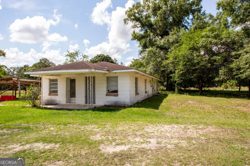 1402 W 12th ST Alma, GA 31510