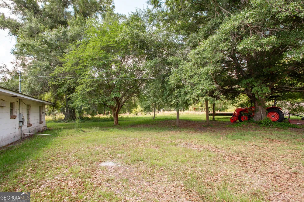 1402 W 12th ST Alma, GA 31510
