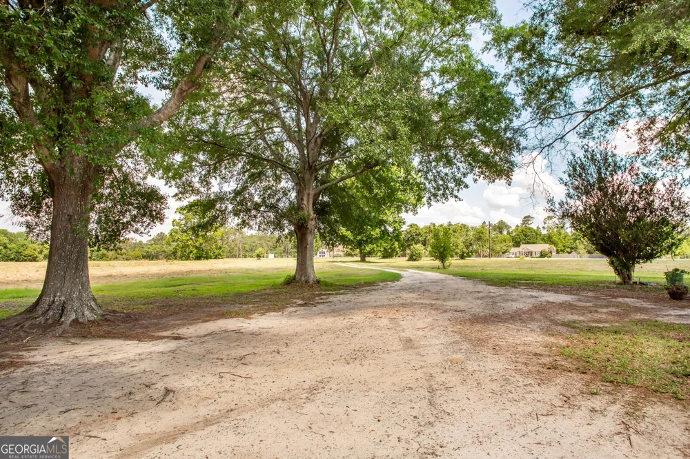 1402 W 12th ST Alma, GA 31510