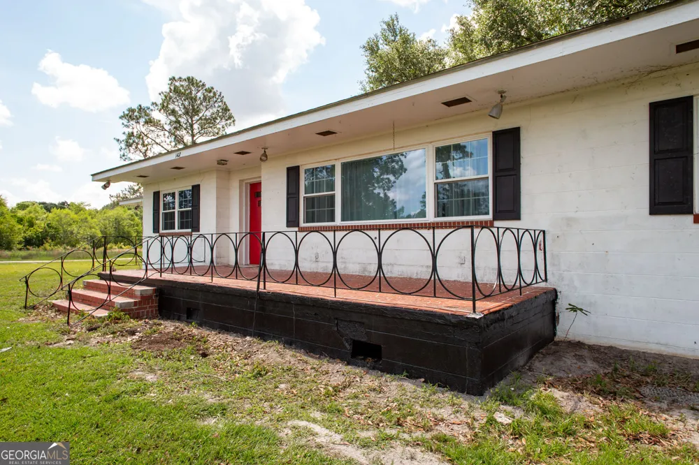 1402 W 12th ST Alma, GA 31510