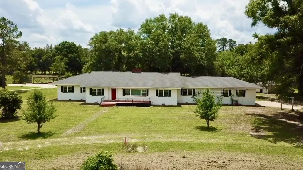 1402 W 12th ST Alma, GA 31510