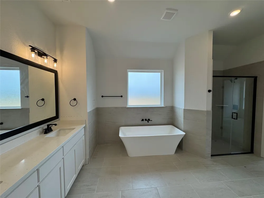 128 Passenger Way Bridgeport, TX 76246