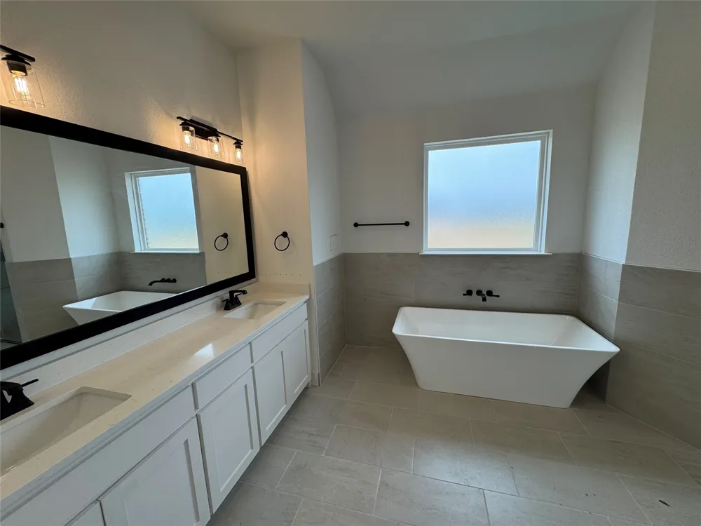 128 Passenger Way Bridgeport, TX 76246