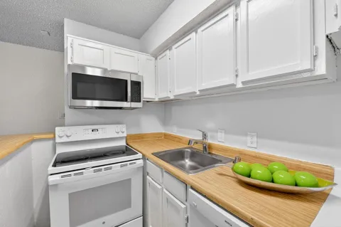 9825 Walnut Street #306