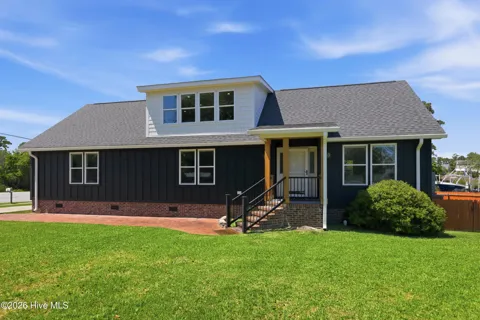 201 Mansfield Parkway