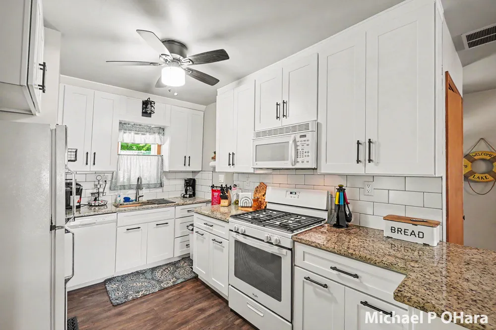 818 W Wells Street Lincoln Township, MI 49349