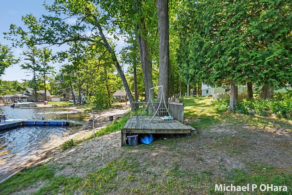 818 W Wells Street Lincoln Township, MI 49349