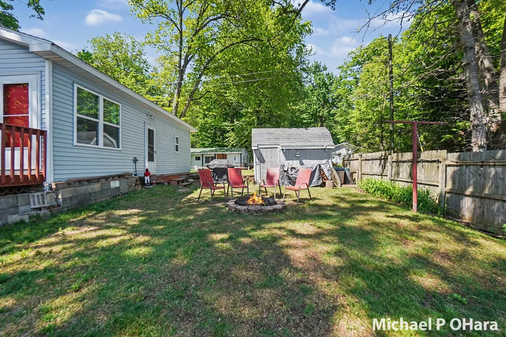 818 W Wells Street Lincoln Township, MI 49349